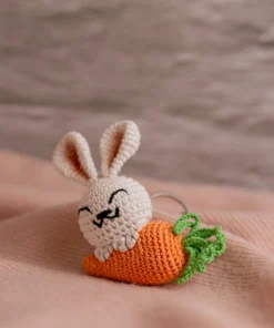 Bunny with Carrot keychain (5)