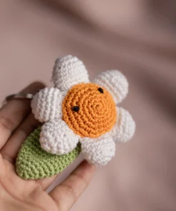 Daisy Flower Keychain (1)