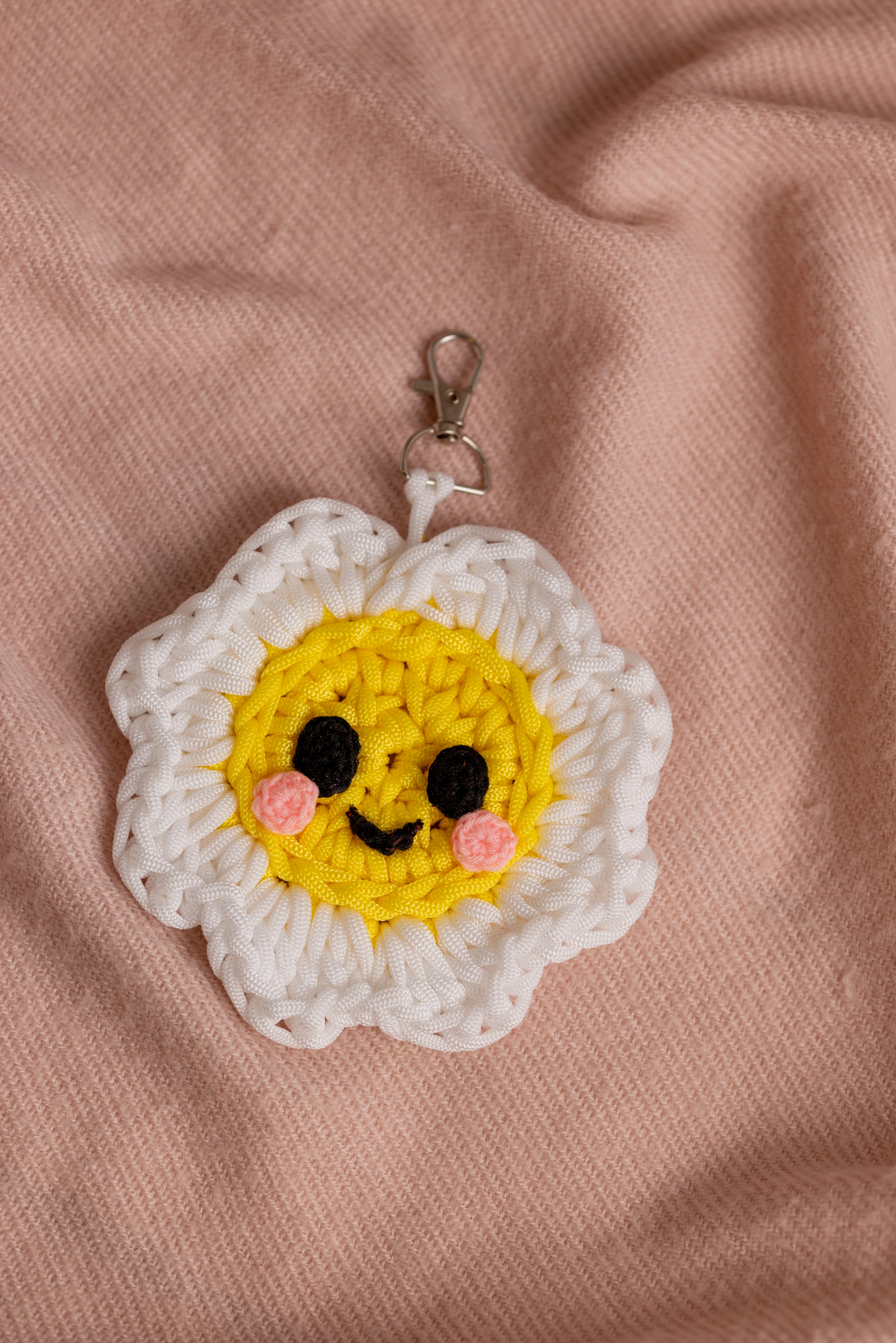 White Flower Keychain (9)