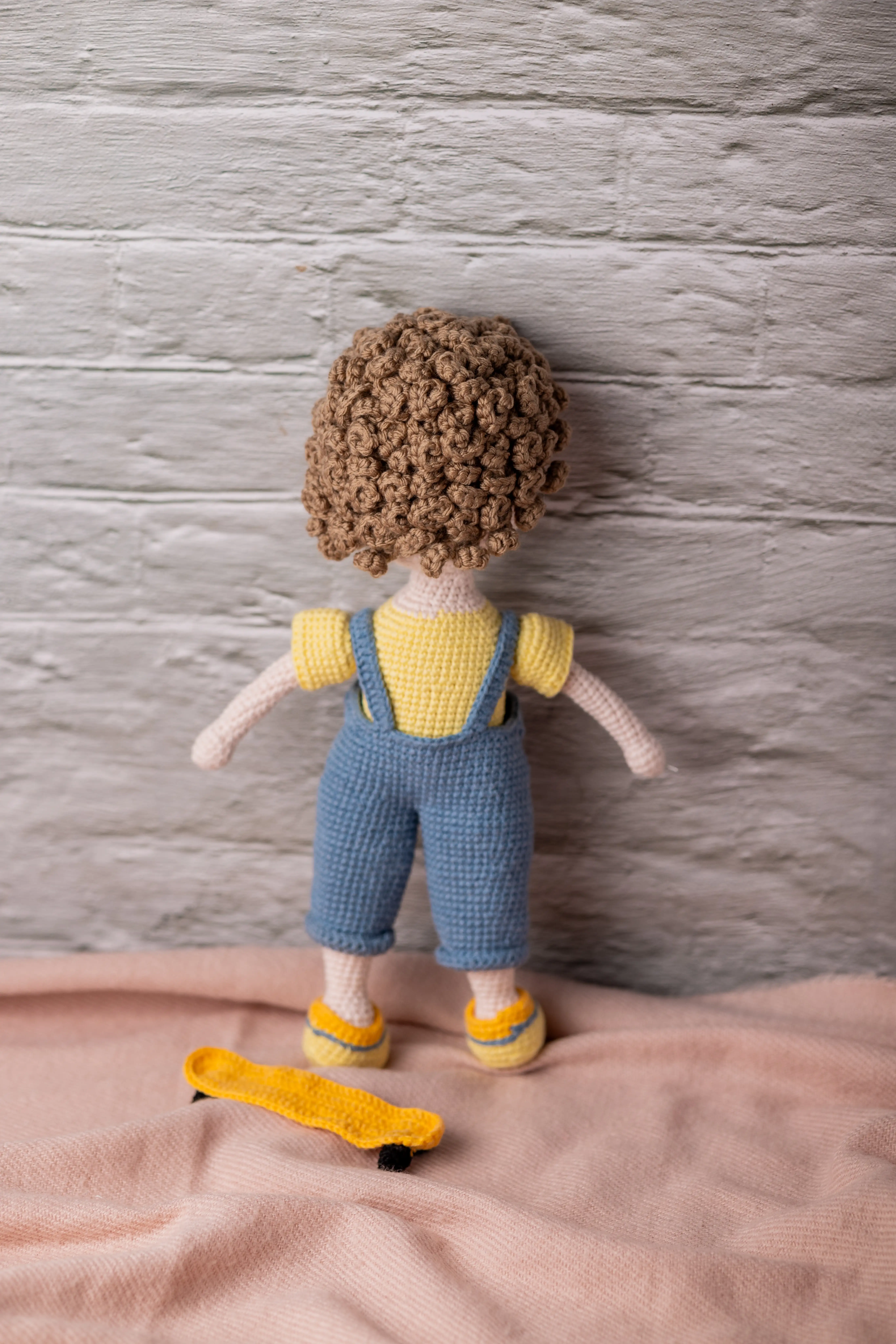 Amigurumi Boy Doll with Skateboard (11) result