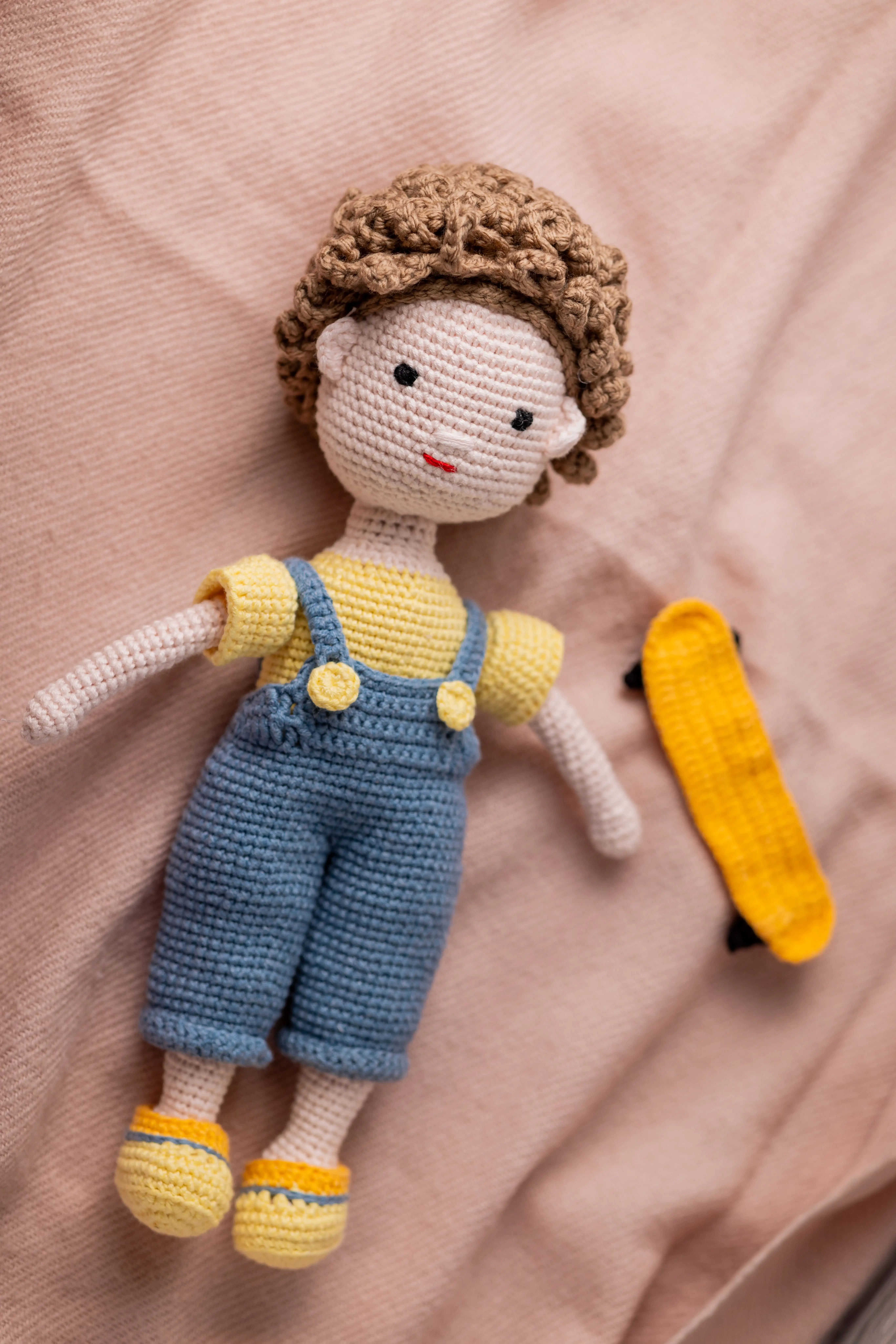 Amigurumi Boy Doll with Skateboard (16) result