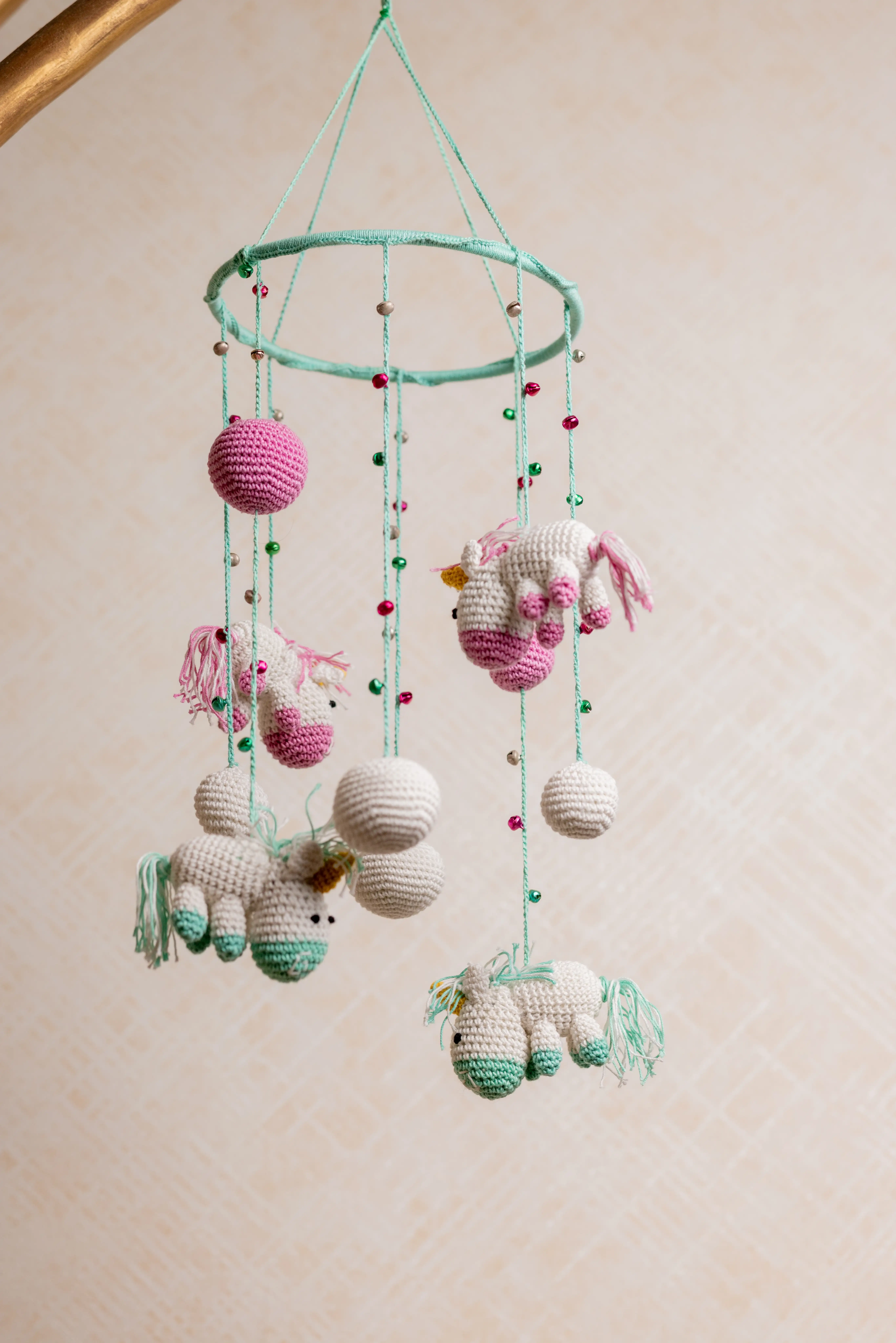 Green and Pink Unicorn Cot Hanging (6) result